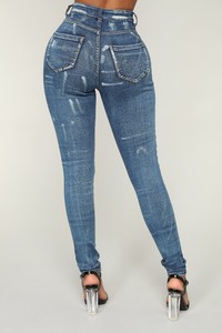 06-08-18_Studio_2_AP4478_DarkDenim_541.jpg