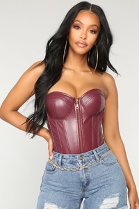 06-12-18_Studio1_500092_Burgundy_1398.JPG