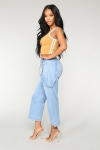 06-12-18_Studio1_RT52658_Mustard_1441.jpg