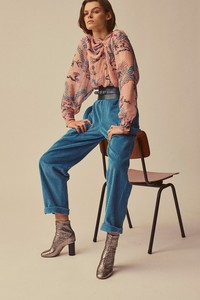 11-Isabel-Marant-Pre-Fall-2018.thumb.jpg.22c99b7f9033d0a30e1335783e31af2b.jpg