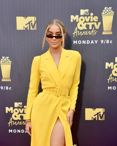 Jasmine+Sanders+2018+MTV+Movie+TV+Awards+Arrivals+PXKXHhLIjTqx.jpg