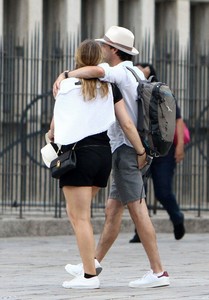   kwi100618BZNimage27.jpg