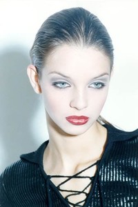 334full-zuzana-macasova (2).jpg
