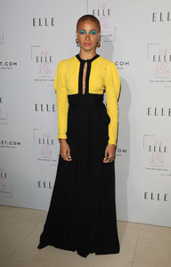 Adwoa+Aboah+ELLE+List+2018+Red+Carpet+Arrivals+-alWNouy74sx.jpg