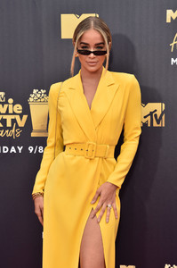 Jasmine+Sanders+2018+MTV+Movie+TV+Awards+Arrivals+39O2oaST676x.jpg
