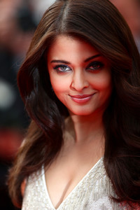 Aishwarya+Rai+Search+Premieres+Cannes+rEC2bIZwGmOx.jpg