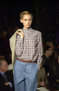 1644338317_MiguelAdroverSS2001PFW10.thumb.jpg.053d649b7c4b2abd2907795997202eed.jpg