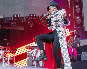 Janelle+Monae+2018+iHeartRadio+Wango+Tango+QmIxtqJw1fvx.jpg