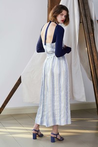 17-jill-stuart-resort-2018-lookbook.thumb.jpg.f4ded7b255628ca7cd89e9fb2c05be5d.jpg