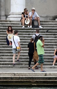   kwi100618BZNimage44.jpg