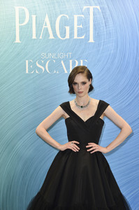 Coco+Rocha+Piaget+Sunlight+Escape+Paris+2018+n6t4nmEsEEmx.jpg