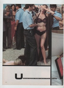 1981_12_VOGUE_USA_17.thumb.jpg.d0799f364d61e87ef38b6be576699d39.jpg