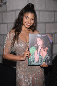 Danielle+Herrington+Russell+James+Ed+Razek+anlAKTf-5cOx.jpg