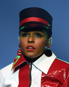 Janelle+Monae+Janelle+Monae+Performs+Concert+EUSDWnSH3Xcx.jpg