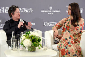 Aishwarya+Rai+Variety+Celebrates+UN+Women+HuWFOAWdmfkx.jpg