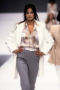 314104429_Escada1997WomenRTW33.thumb.jpg.54dc172367891dc1f64bdfce76ecf95b.jpg