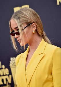 Jasmine+Sanders+2018+MTV+Movie+TV+Awards+Arrivals+U-jii3Brrd9x.jpg