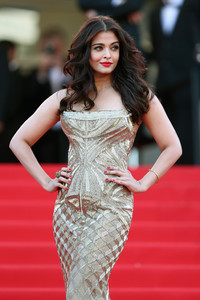 Aishwarya+Rai+Two+Days+One+Night+Premieres+77vmf52svJWx.jpg