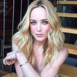 601006698_CaityLotz47.thumb.jpg.182347978103a13324b3987fd47582ac.jpg