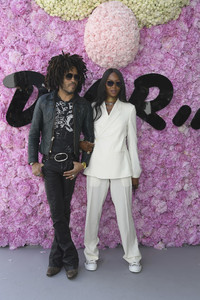 Naomi+Campbell+Dior+Homme+Outside+Arrivals+c8UKLmfeRnBx.jpg