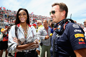 681007707_WinnieHarlowCanadianF1GrandPrix4pw0gwdPtv_x.thumb.jpg.5652d5283b17c087af00985b2d542817.jpg