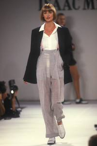 762656278_IsaacMizrahi1994WomenRTW1.thumb.jpg.00338a8ef11531a6a03c092d33a2150a.jpg