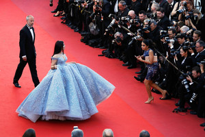 Aishwarya+Rai+Okja+Red+Carpet+Arrivals+70th+bwNlU32nFqdx.jpg