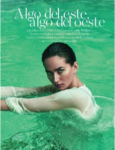 Elle_Espa_241_a_-_julio_2018-page-011.jpg