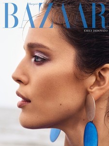 Emily-DiDonato-Harpers-Bazaar-Cover-Photoshoot02.thumb.jpg.4b2522ea0e858685e333d1ff7d0045ce.jpg