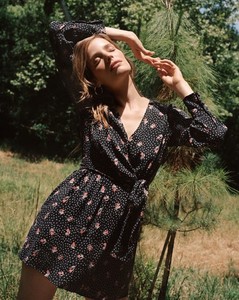 FiveSeventyFive-Tulip-Print-Twill-Dress-679x849.thumb.jpg.9685236cf5140363ab01dbb1ed3f9ac6.jpg
