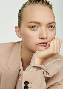 Gemma-Ward-Editorial04.thumb.jpg.100a270c0438bce9748cc9b9d361ec61.jpg