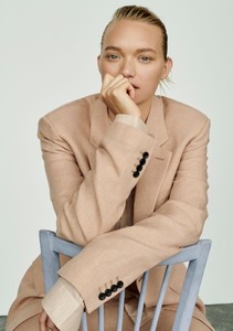 Gemma-Ward-Editorial12.thumb.jpg.12caa830bec5aee9b910d41e384cc397.jpg