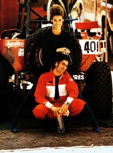 Glamour_France_Sept_1990_6.thumb.jpg.313d3d0c274489715c1681da1c657a40.jpg