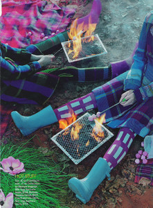 Happy_Campers_Aldridge_Teen_Vogue_September_2009_04.thumb.jpg.d6696e3c2cbd6af2218ad11baff8c1e5.jpg