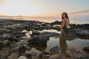 Harpers-Bazaar-Poland-Adrianna-Sandra-6.jpg