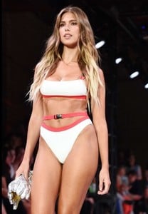 Kara-Del-Toro_-Frankies-Bikinis-Runway-Show--01.thumb.jpg.0254479d5b0bfbb9dc73a4465b3c7f84.jpg