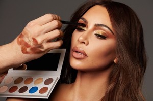 Kim-Kardashian-KKW-Beauty-Mario-Campaign02.jpg