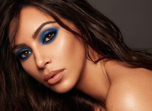 Kim-Kardashian-KKW-Beauty-Mario-Campaign11.jpg