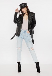 LilyBlack02.jpg