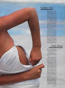 Piel_Vogue_US_June_1984_04.thumb.jpeg.ec87e242d3f506437f19b00f6fc7fa2b.jpeg