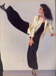Piel_Vogue_US_March_1981_02.thumb.jpg.9db94c703c4e0b81f6a2f87915d765b2.jpg
