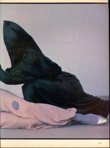Piel_Vogue_US_March_1981_10.thumb.jpg.570a297435dc3e9c92c7f1308f3acaec.jpg