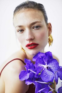 SA-VOGUE-RUSSIA-11.thumb.jpg.9ca95da6faa9f59206f22523a6cc5ffb.jpg