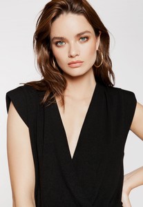 SimoneBlack04.jpg