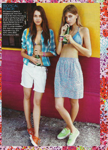 Summer_Land_L._Bailey_Teen_Vogue_June_July_2009_02.thumb.jpg.55204be29de0720382b6aeceb3e91be2.jpg