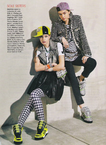 Super_Fly_S.Kim_Teen_Vogue_September_2009_08.thumb.jpg.99b8e01ca15ff129e1c4f16a1e977c33.jpg