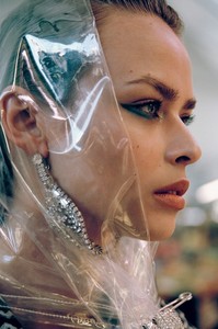 Vogue-China-Birgit-Kos-Yelena-Yemchuk-14.thumb.jpg.033c8fc5b1c8930cb20ba9328241e34f.jpg