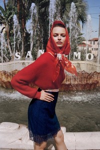Vogue-China-Birgit-Kos-Yelena-Yemchuk-7.thumb.jpg.db56109195742344f0c6298e1093e2dc.jpg