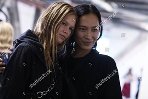 alexander-wang-show-backstage-spring-summer-2019-new-york-fashion-week-usa-9699771m-1500.thumb.jpg.daf55455e22336c8c55504d0be7ccac7.jpg