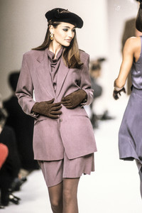 daniel-hechter-fw-1991-2.thumb.jpg.56b8e505831737f15c2097ff3dea9ee9.jpg